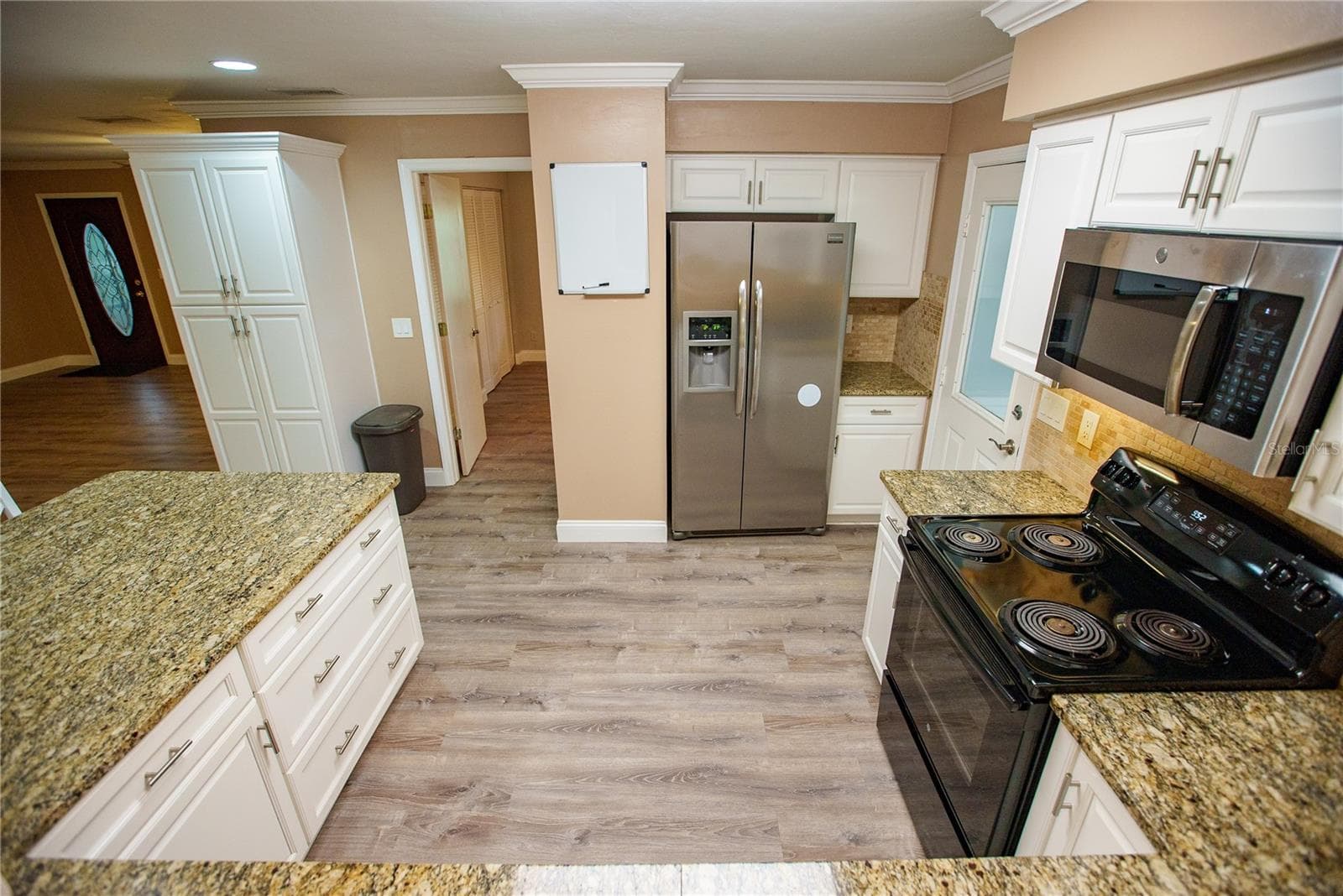 Kitchen - 25518 NW COUNTY ROAD 241, ALACHUA