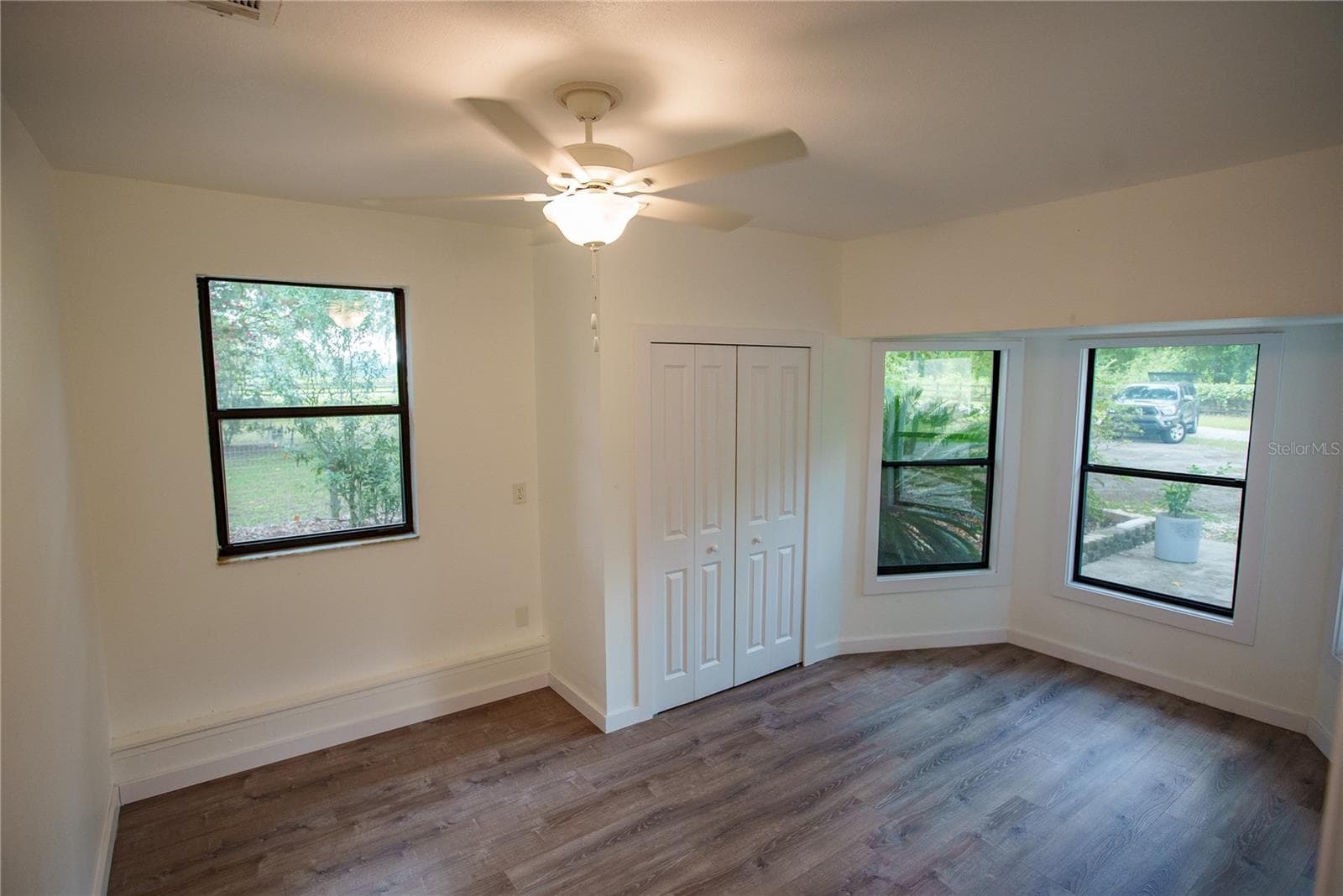 Room 1 - 25518 NW COUNTY ROAD 241, ALACHUA