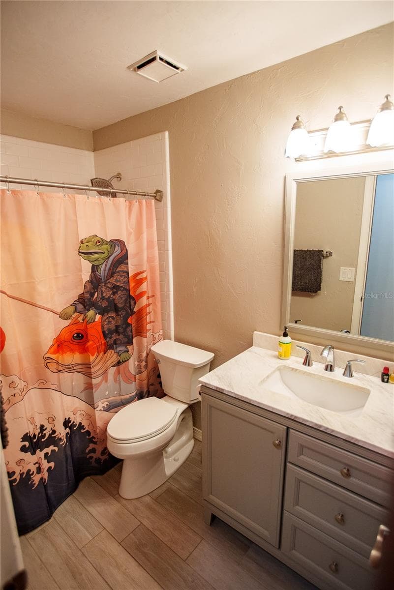 Bathroom 2 - 25518 NW COUNTY ROAD 241, ALACHUA