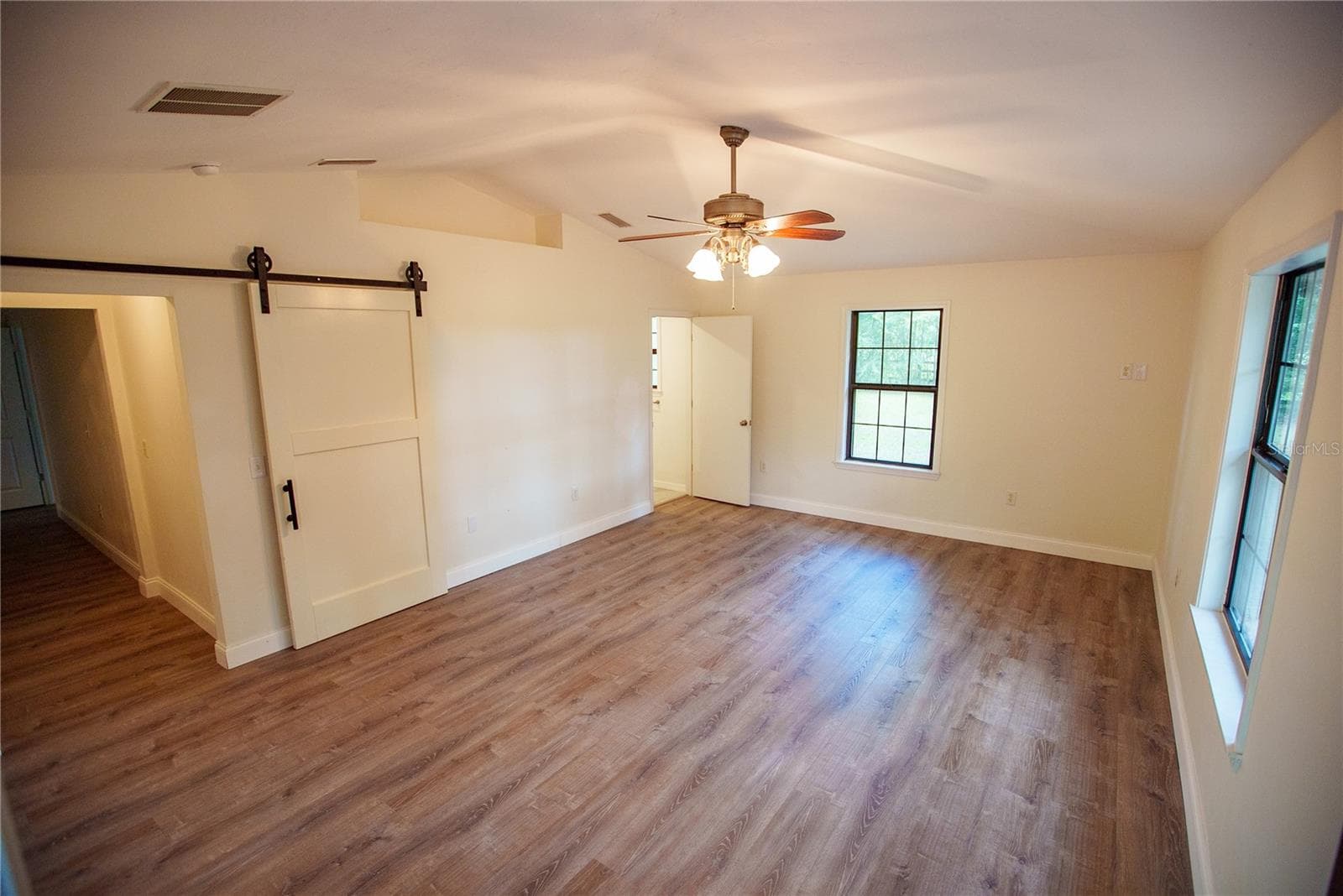 Owner's Suite - 25518 NW COUNTY ROAD 241, ALACHUA