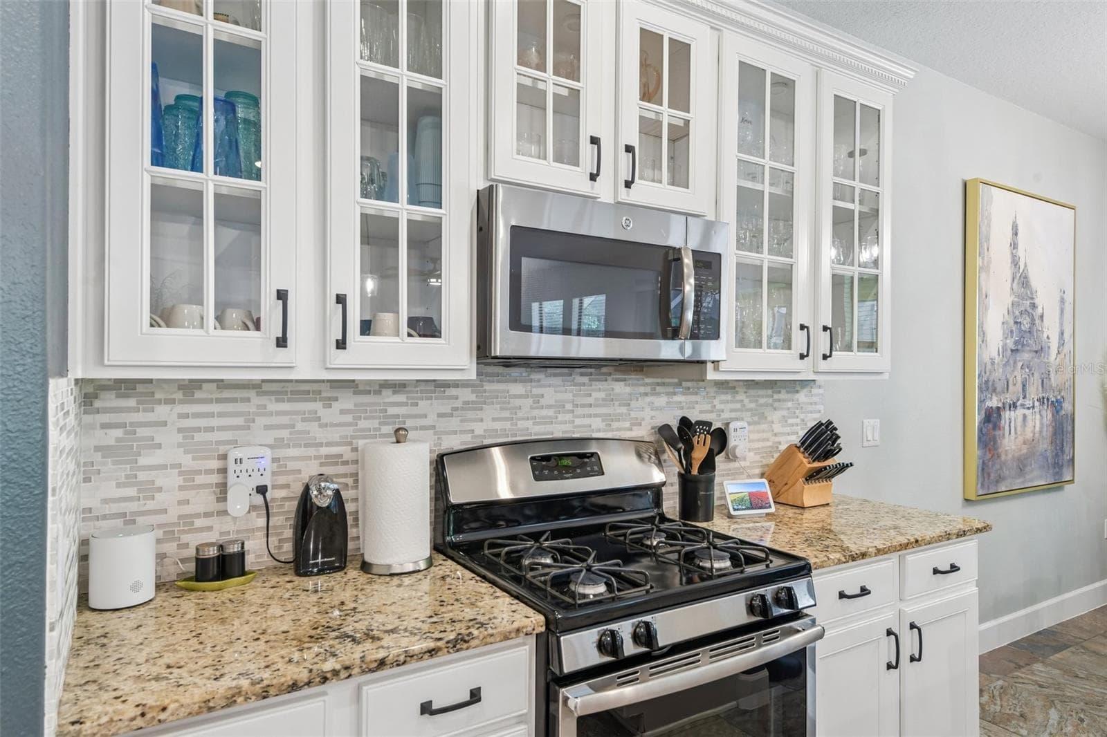 Single Family Residence at 4586 GRAND LAKESIDE DR, PALM HARBOR, photo 24 of 65