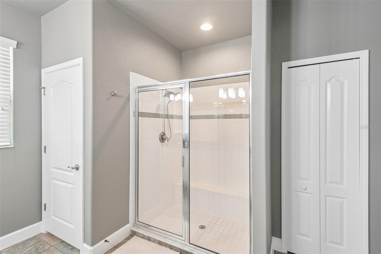 Single Family Residence at 4586 GRAND LAKESIDE DR, PALM HARBOR, photo 26 of 65
