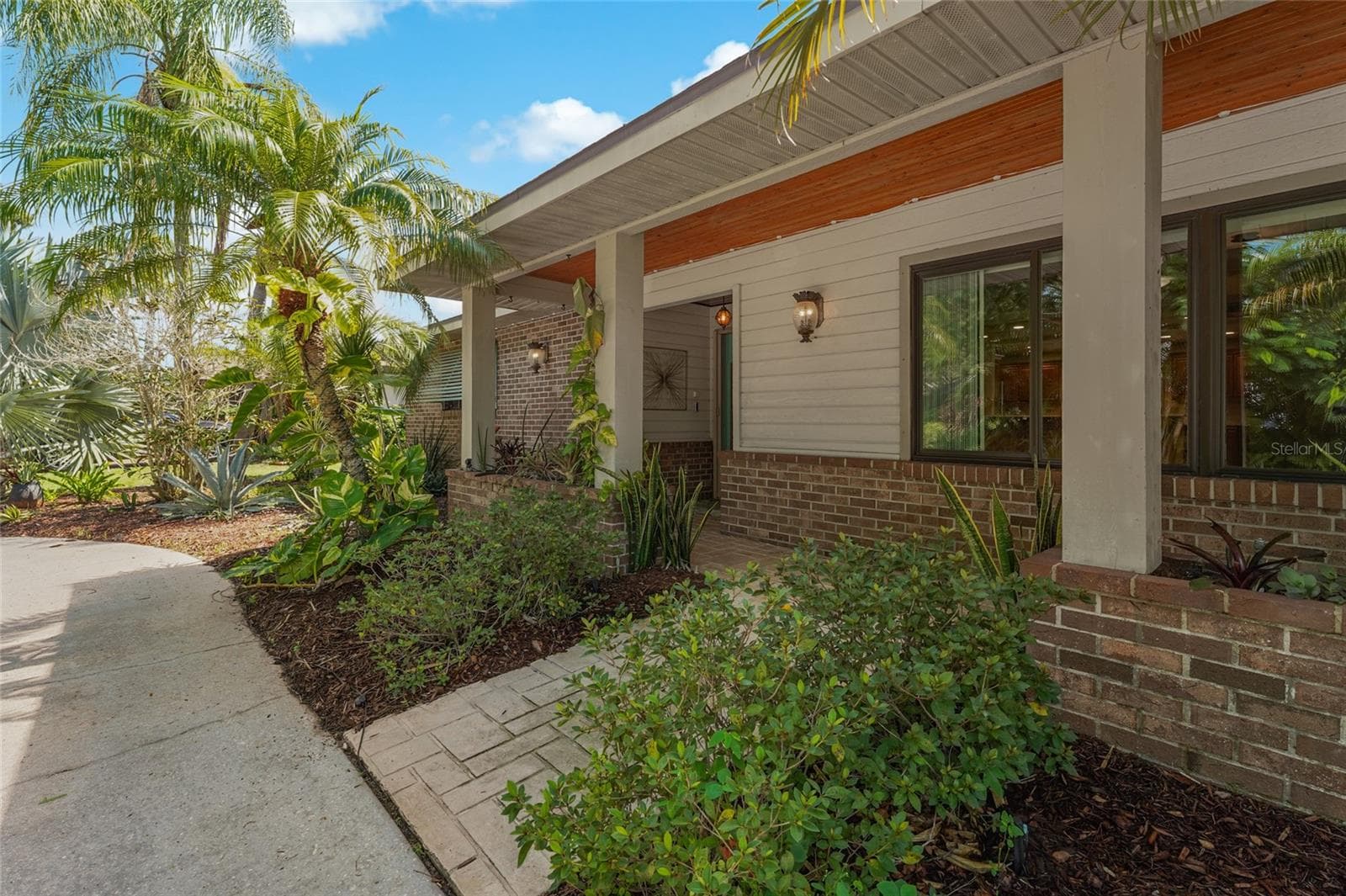Single Family Residence at 3781 COUNTRYSIDE RD, SARASOTA, photo 2 of 78