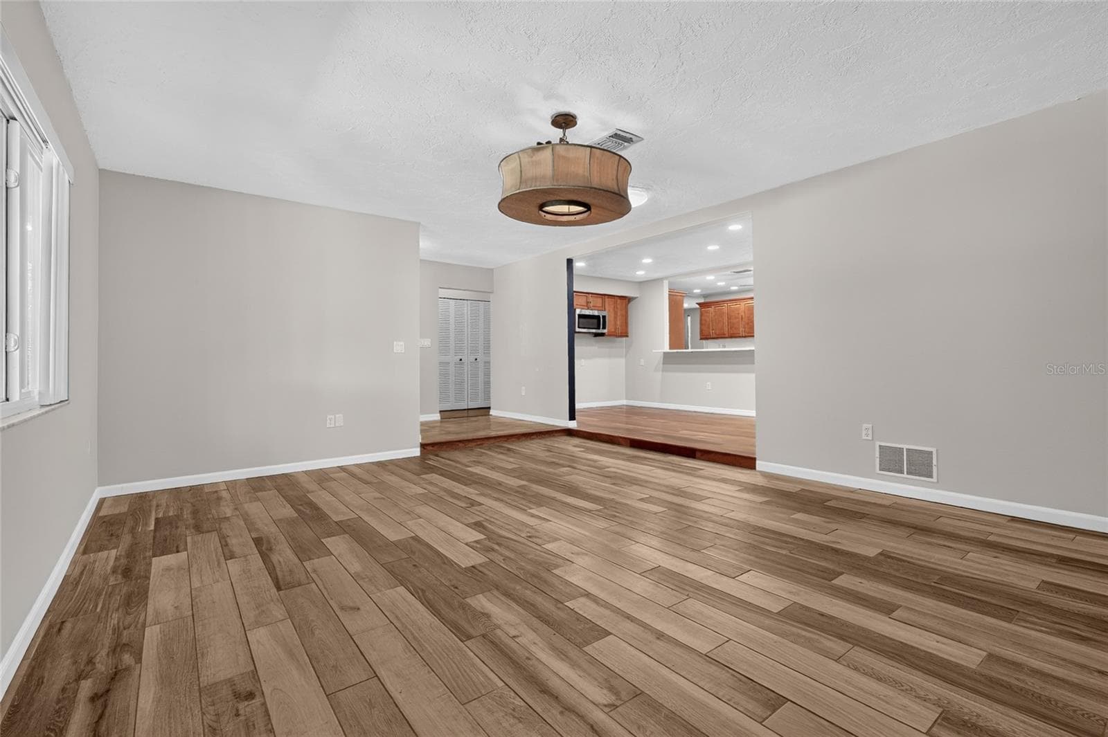 Single Family Residence at 3781 COUNTRYSIDE RD, SARASOTA, photo 7 of 78
