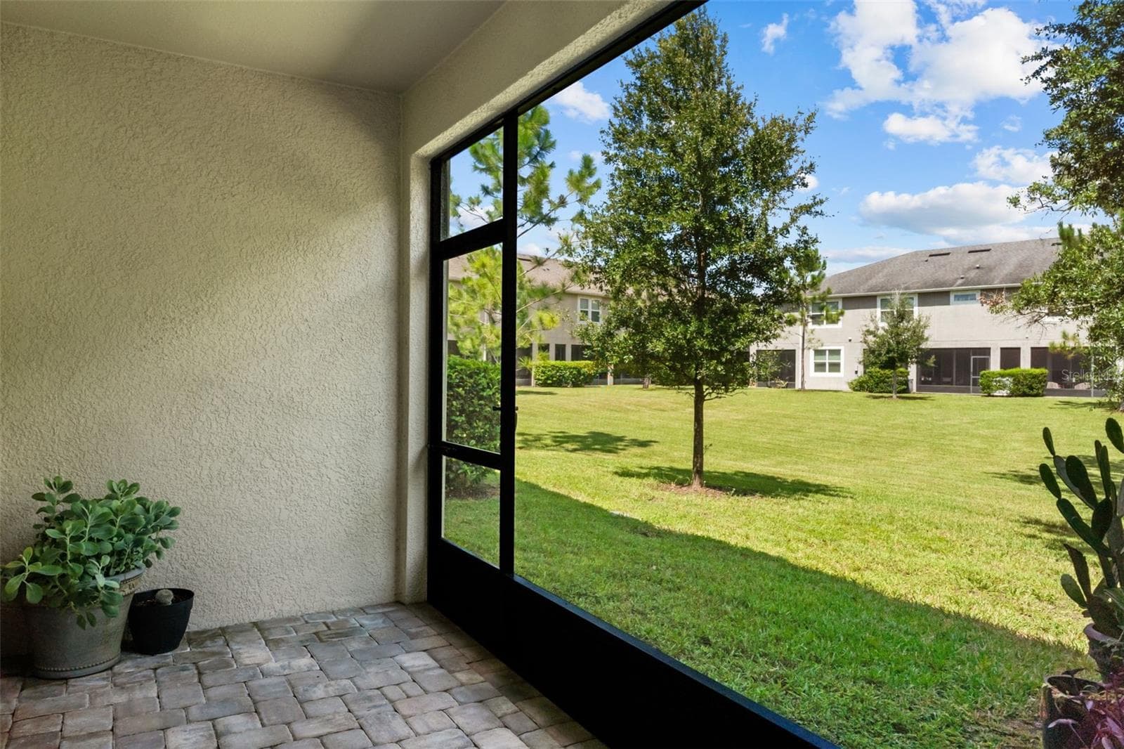 Townhouse at 14221 PONDHAWK LN, TAMPA, photo 5 of 60