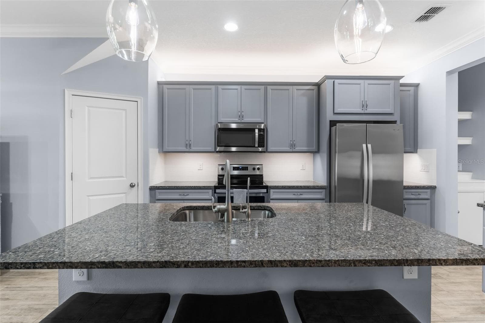 Townhouse at 14221 PONDHAWK LN, TAMPA, photo 16 of 60