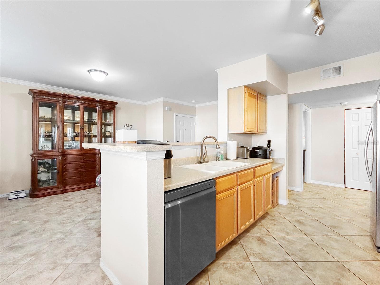 Kitchen - 1025 VILLAGIO CIR #101, SARASOTA