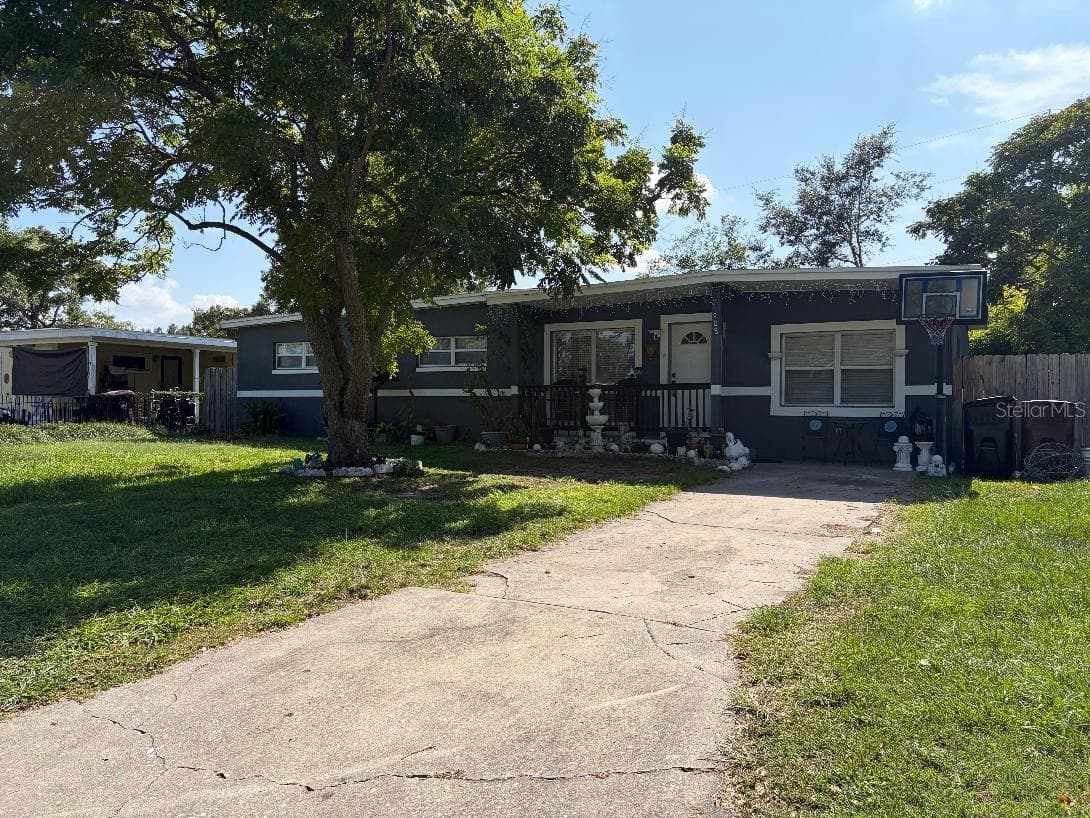 908 S SOLANDRA DR