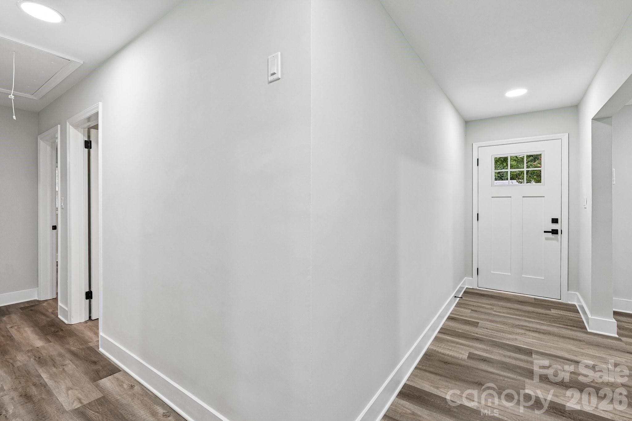 Single Family Residence at 4022 Southgate Drive, Charlotte, photo 15 of 42