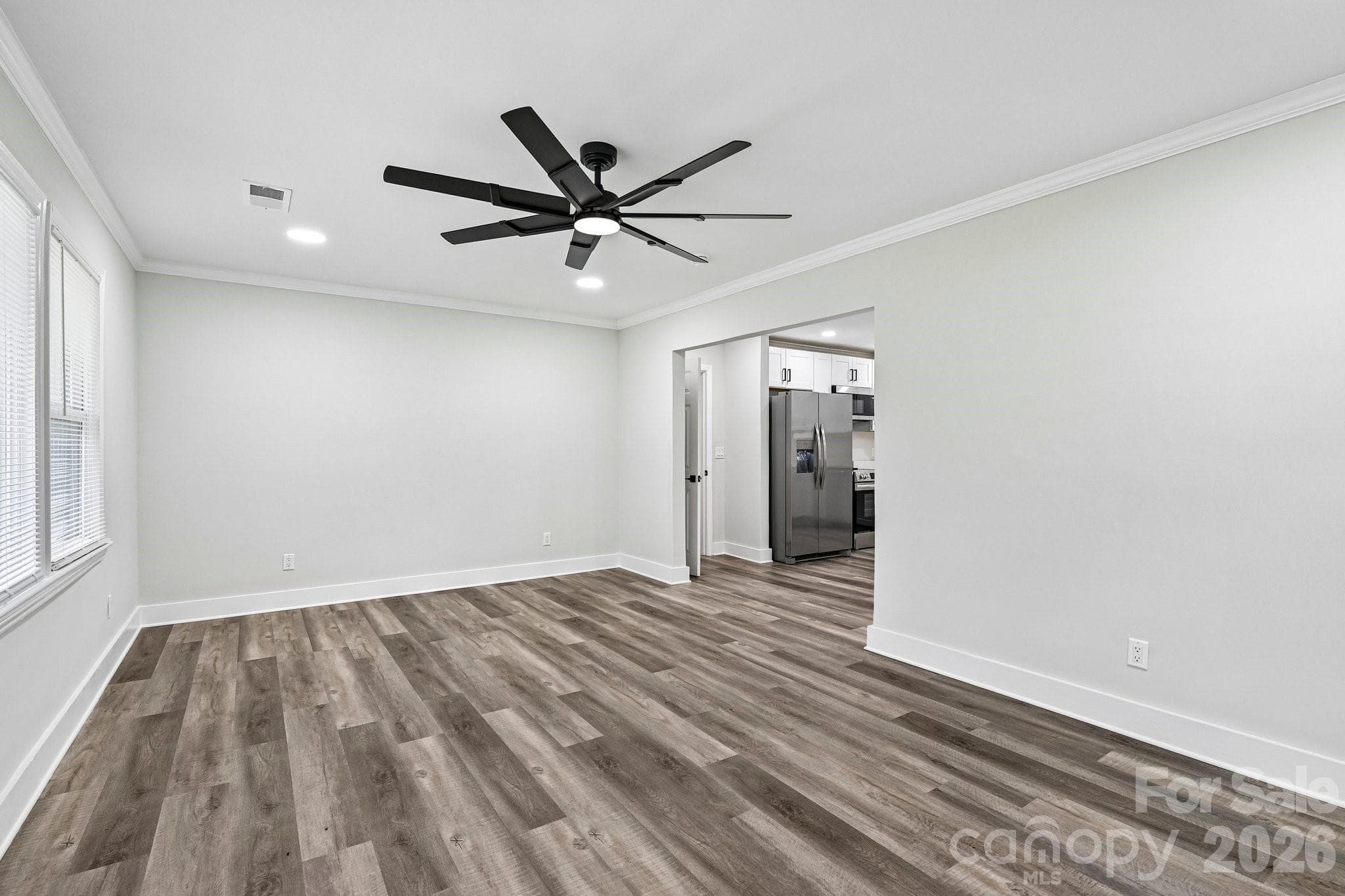 Single Family Residence at 4022 Southgate Drive, Charlotte, photo 5 of 42