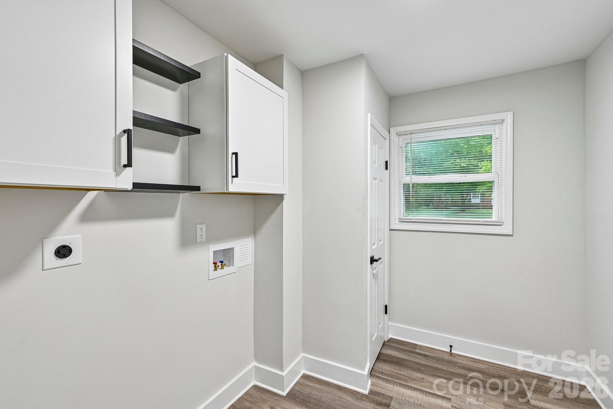 Single Family Residence at 4022 Southgate Drive, Charlotte, photo 24 of 42