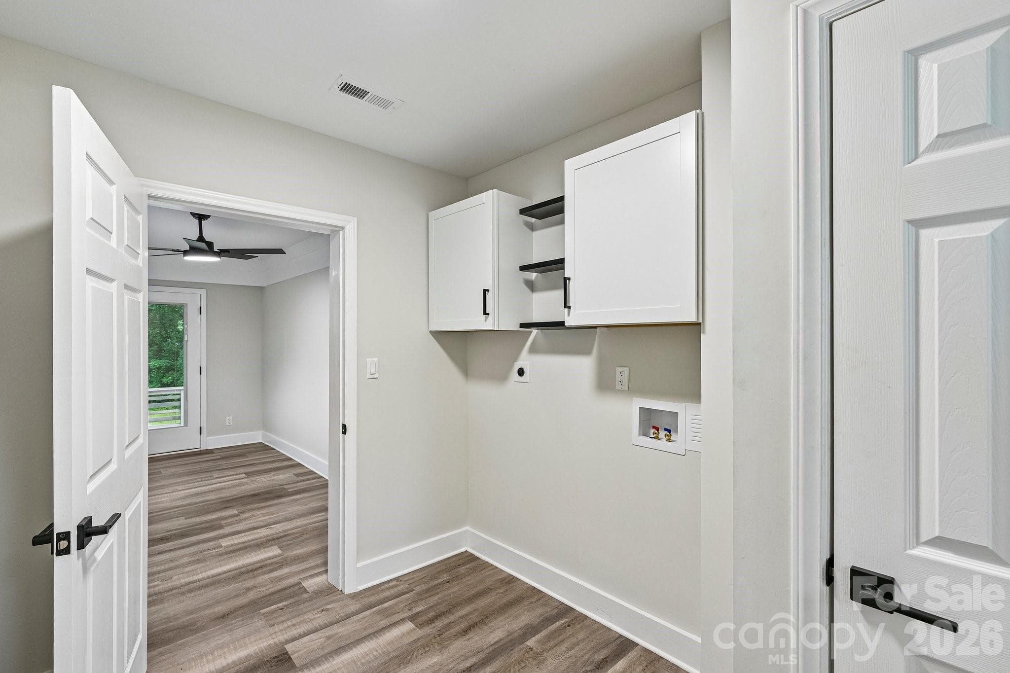 Single Family Residence at 4022 Southgate Drive, Charlotte, photo 25 of 42