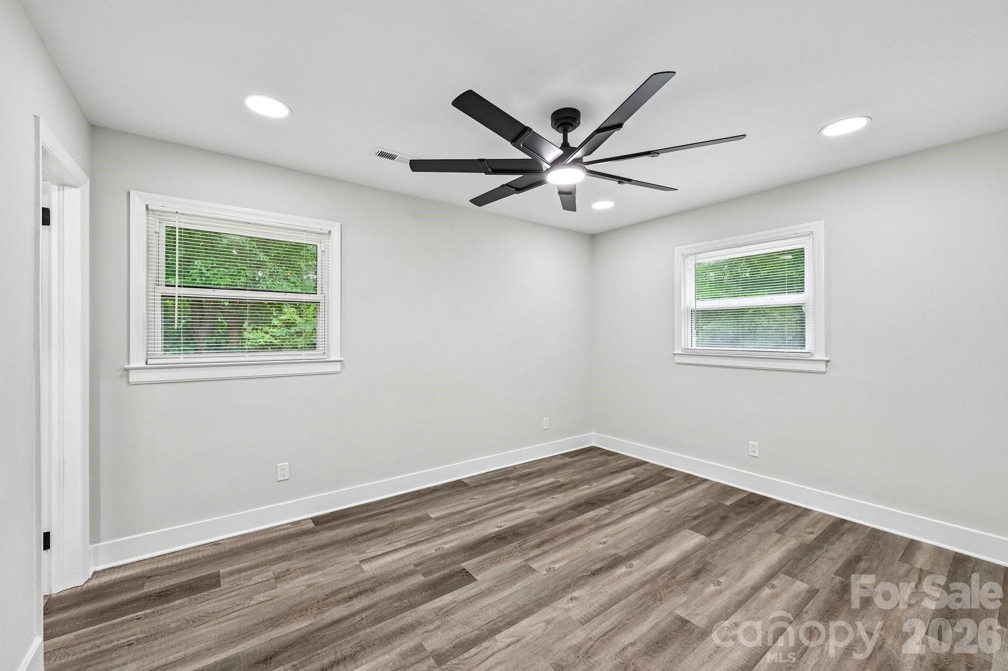 Single Family Residence at 4022 Southgate Drive, Charlotte, photo 30 of 42