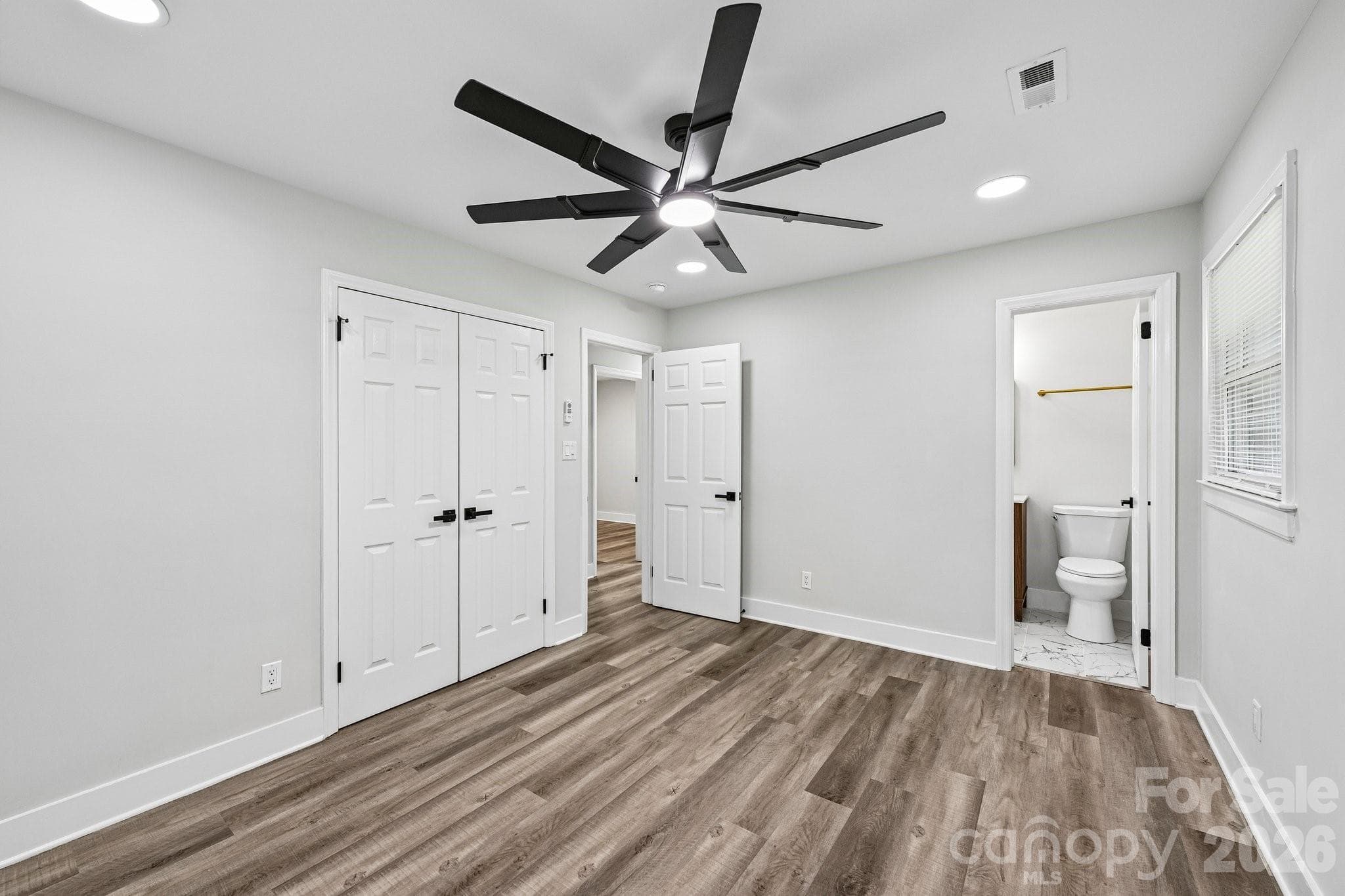 Single Family Residence at 4022 Southgate Drive, Charlotte, photo 31 of 42