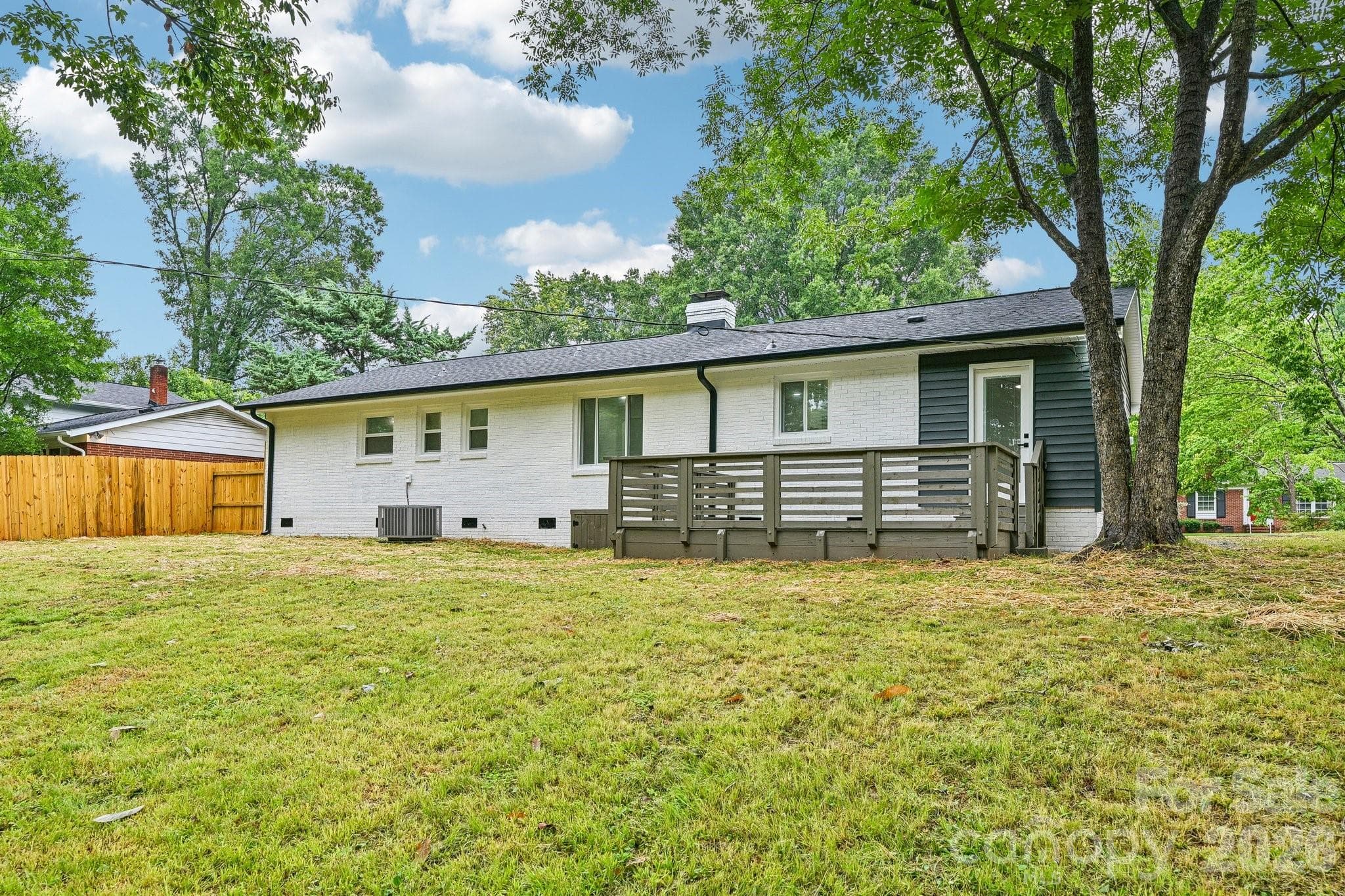 Single Family Residence at 4022 Southgate Drive, Charlotte, photo 36 of 42