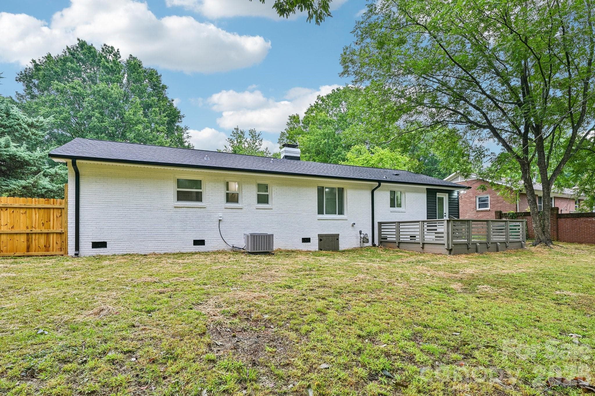 Single Family Residence at 4022 Southgate Drive, Charlotte, photo 38 of 42