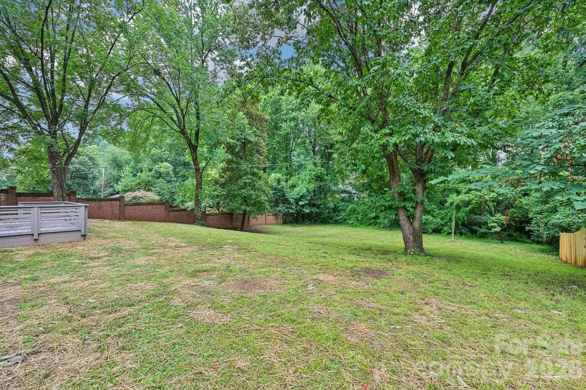 Single Family Residence at 4022 Southgate Drive, Charlotte, photo 39 of 42