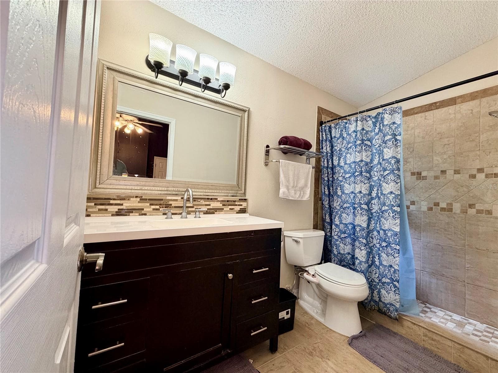 Single Family Residence at 503 RAPID FALLS DR, BRANDON, photo 15 of 23