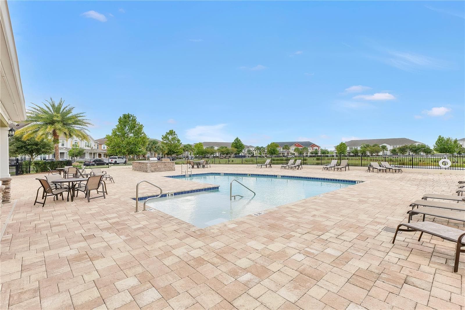 Lakefront Pool - 9421 RANDAL PARK BLVD, ORLANDO
