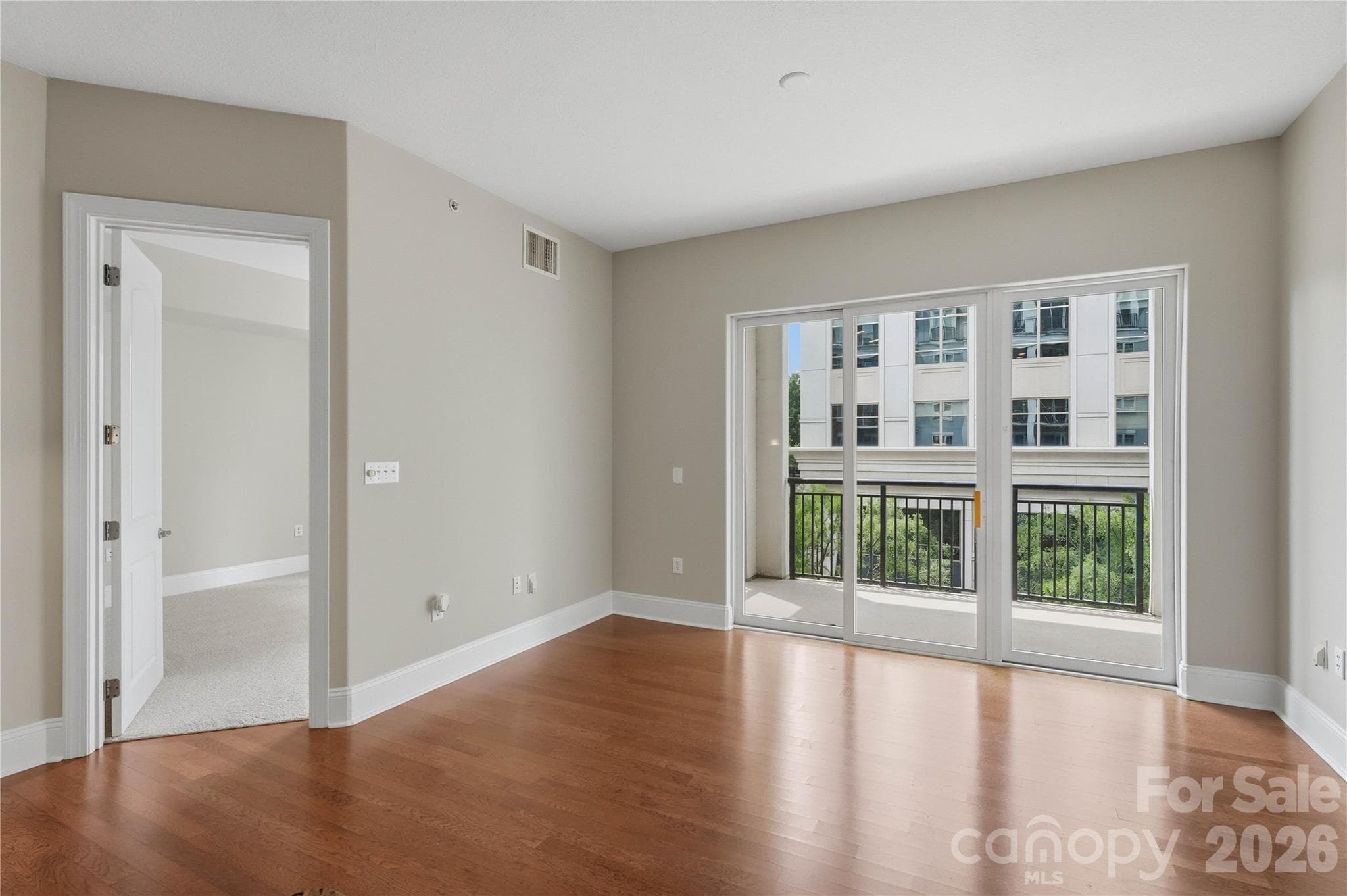 Condominium at 4625 Piedmont Row Drive, Charlotte, photo 27 of 28