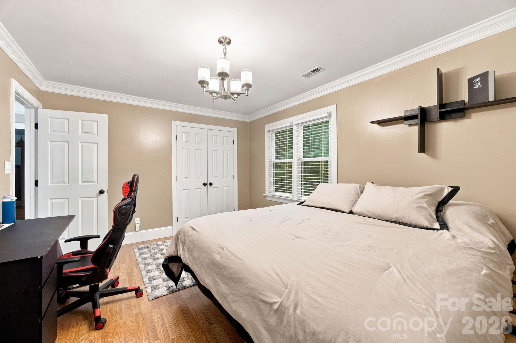 Single Family Residence at 115 Valley Glen Drive, Waxhaw, photo 8 of 40
