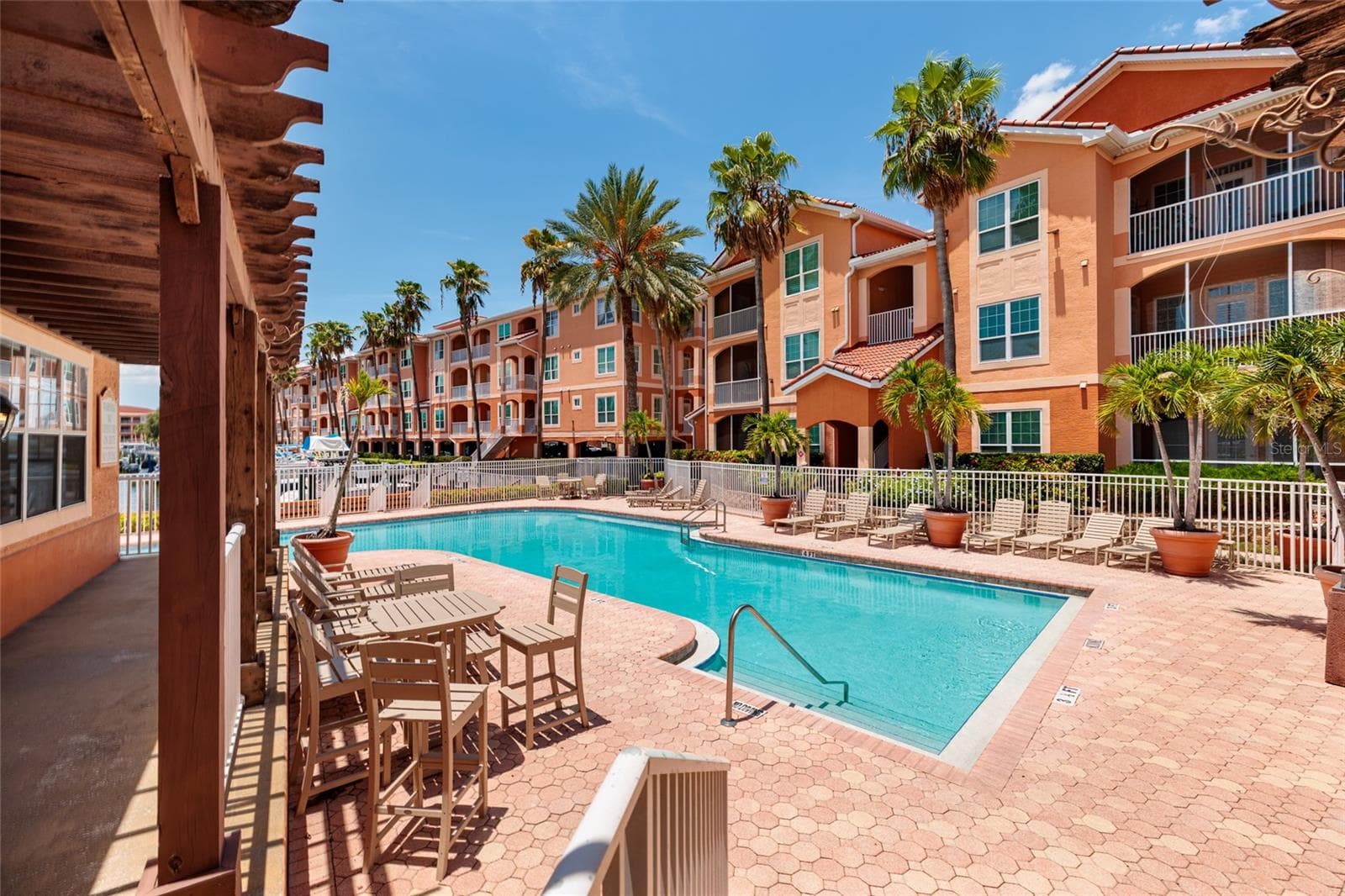 Pool - 5000 CULBREATH KEY WAY #4-105, TAMPA