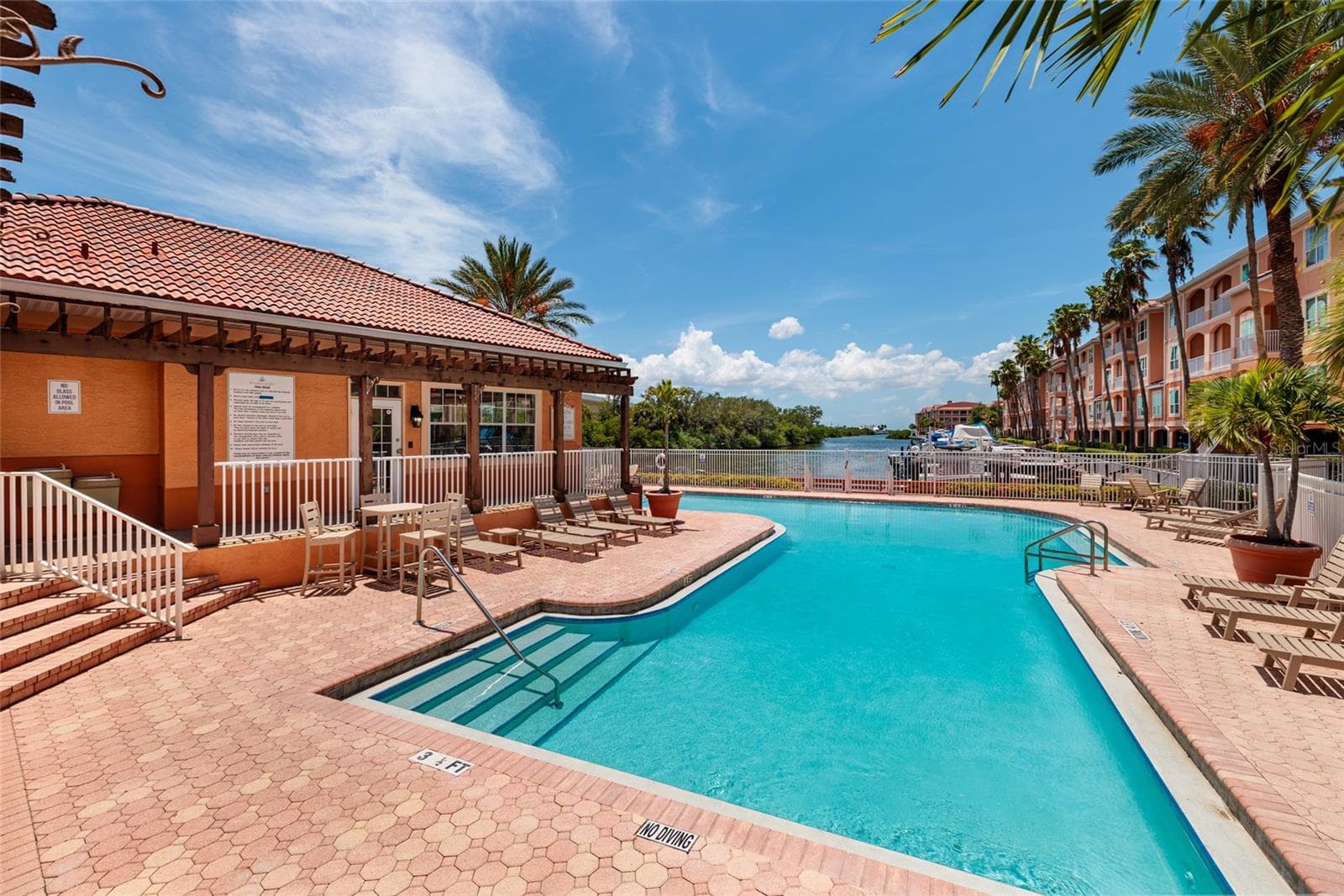 Condominium at 5000 CULBREATH KEY WAY #4-105, TAMPA, photo 43 of 66