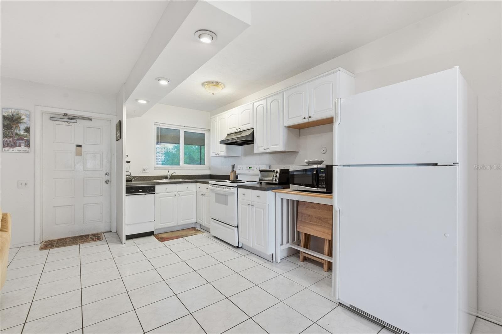 Condominium at 615 S PALM AVE #10, SARASOTA, photo 15 of 36