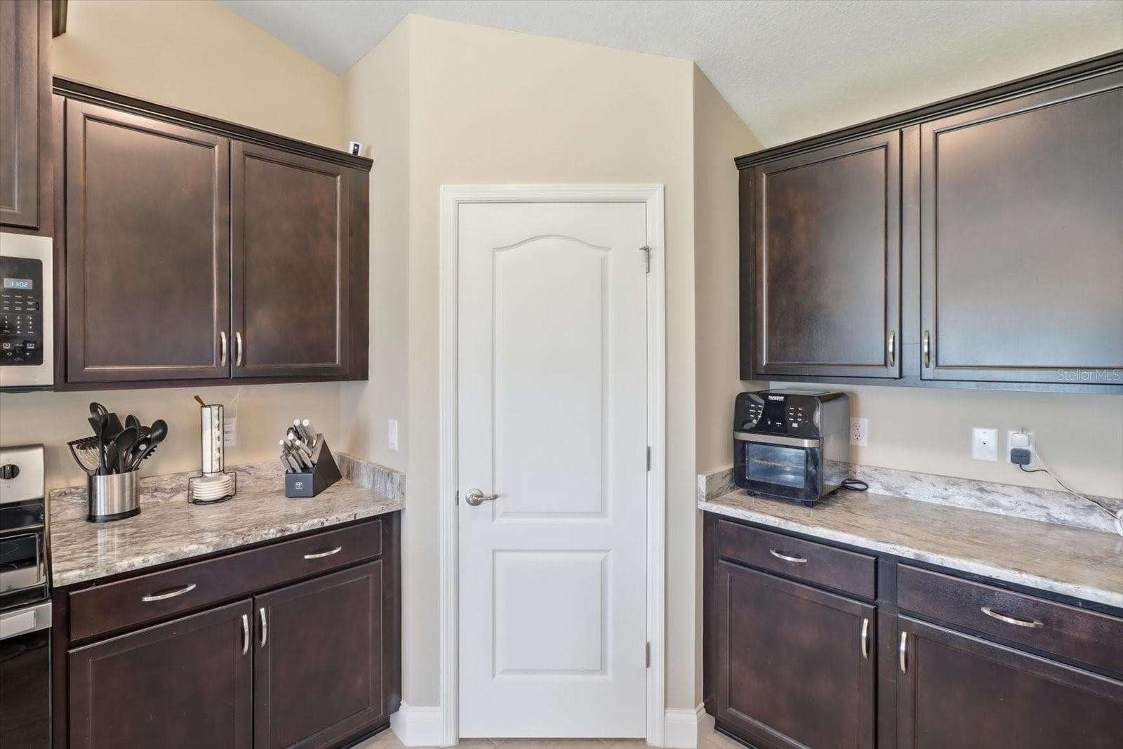 Single Family Residence at 9811 SE 64TH AVE, BELLEVIEW, photo 15 of 42
