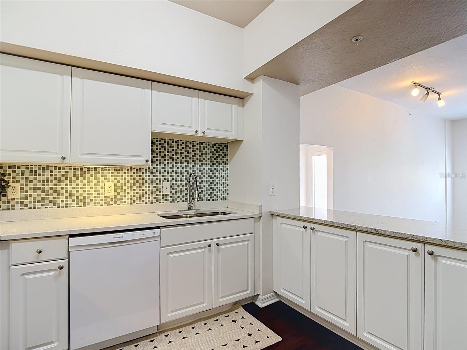 Condominium at 501 S MOODY AVE #1139B, TAMPA, photo 5 of 22