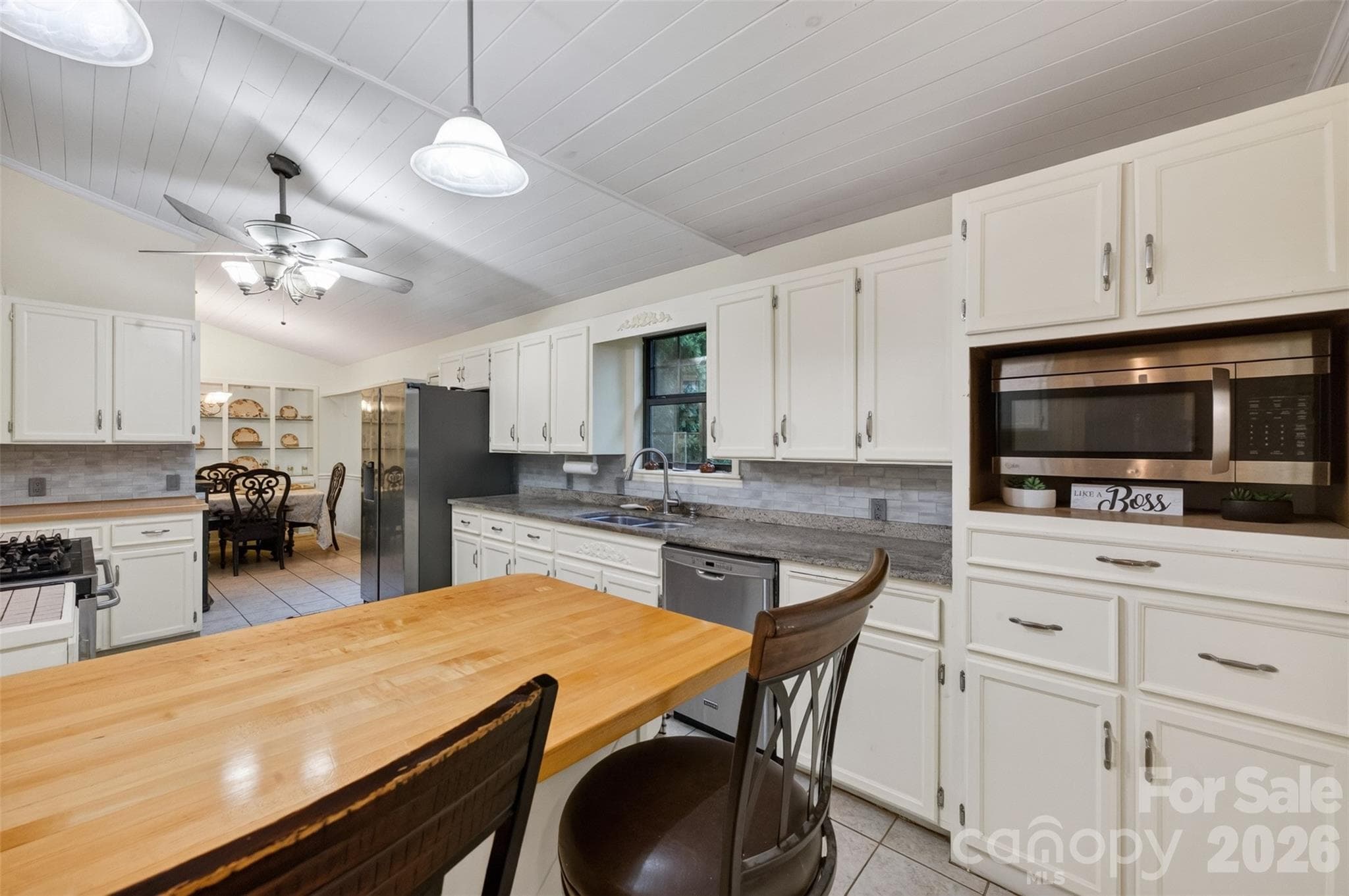 Single Family Residence at 1117 Cedar Creek Drive, Morganton, photo 10 of 39