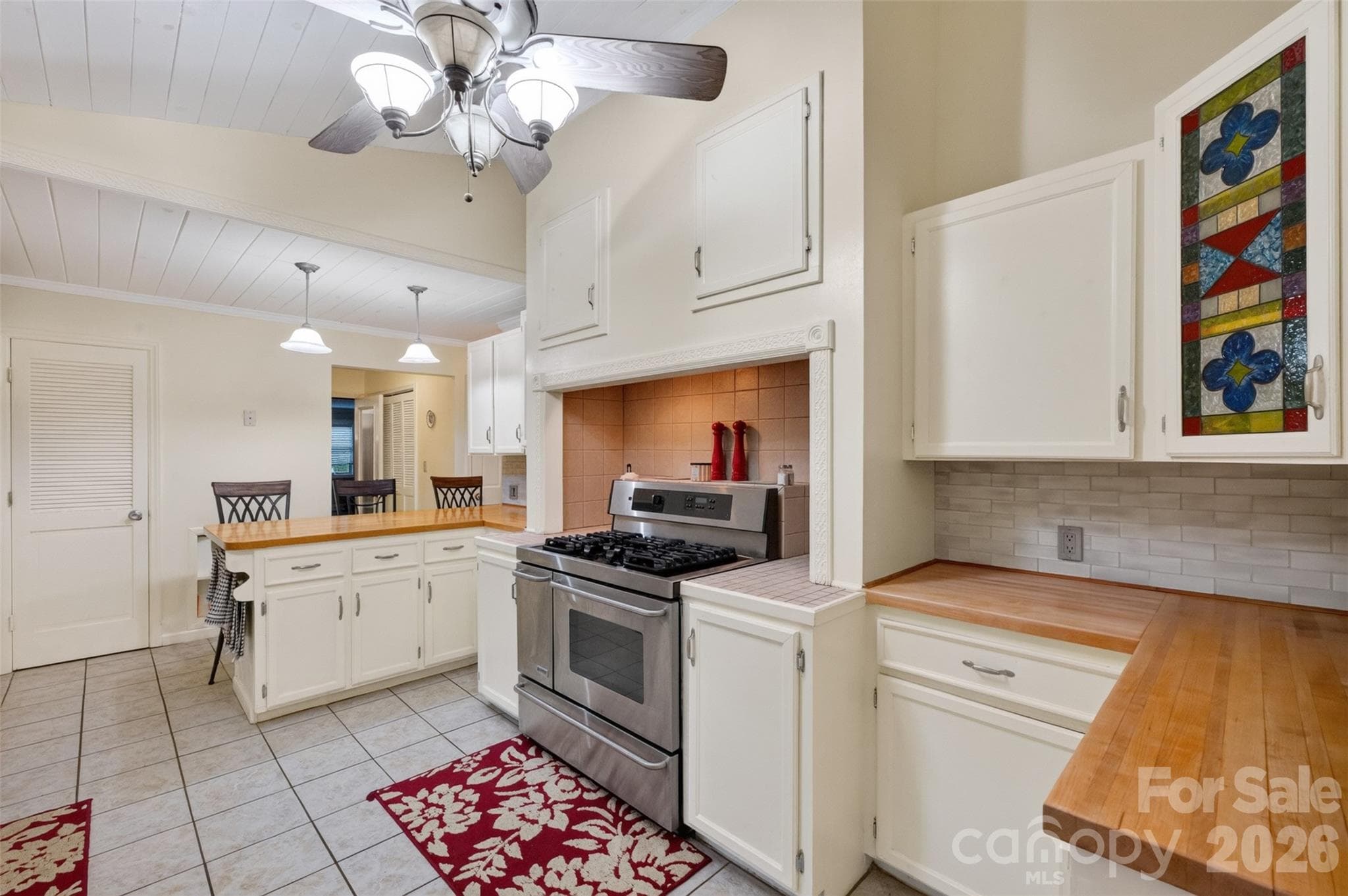Single Family Residence at 1117 Cedar Creek Drive, Morganton, photo 11 of 39