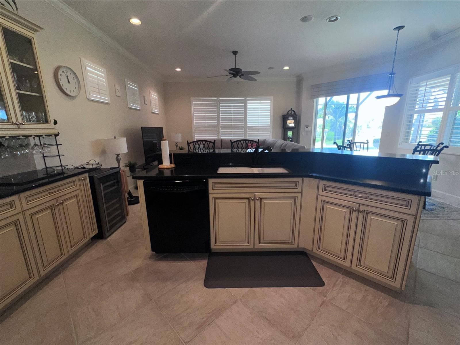 Single Family Residence at 194 MONTELLUNA DR, NORTH VENICE, photo 18 of 91