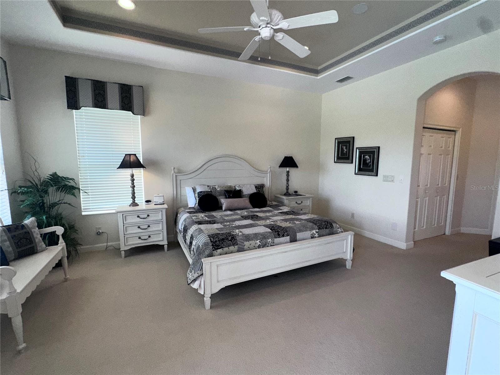 Single Family Residence at 194 MONTELLUNA DR, NORTH VENICE, photo 35 of 91