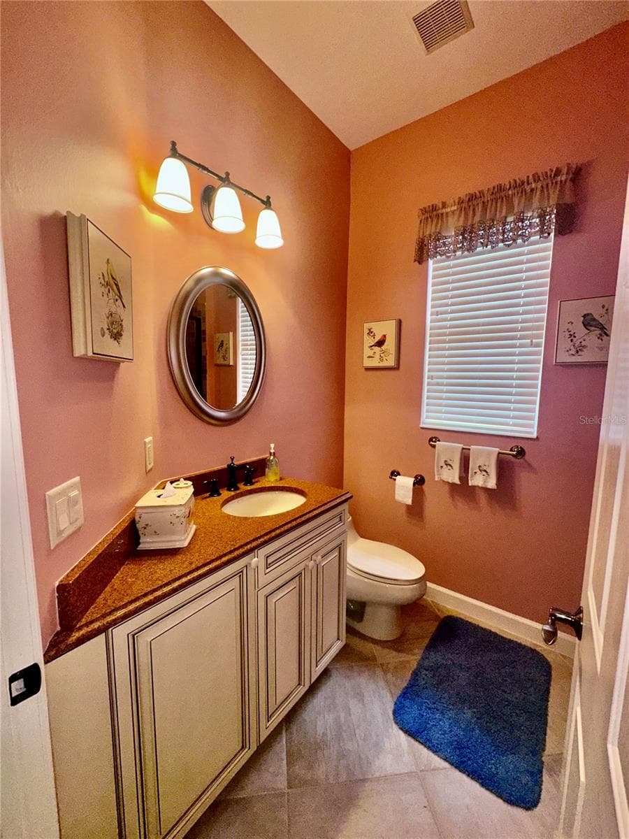 3rd full bath next to office/ 4th bedroom - 194 MONTELLUNA DR, NORTH VENICE