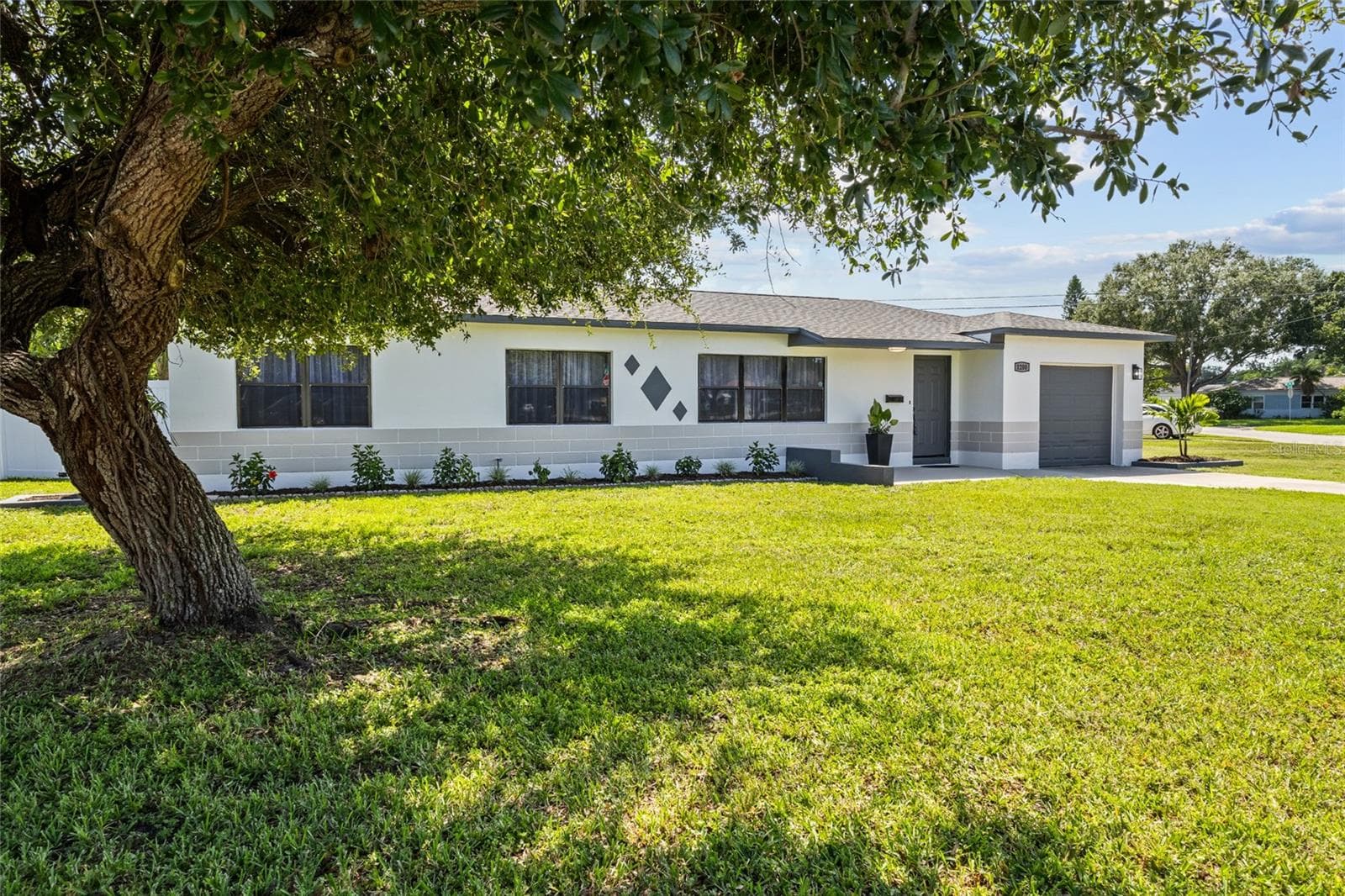 Single Family Residence at 1200 63RD AVE N, ST PETERSBURG, photo 2 of 35