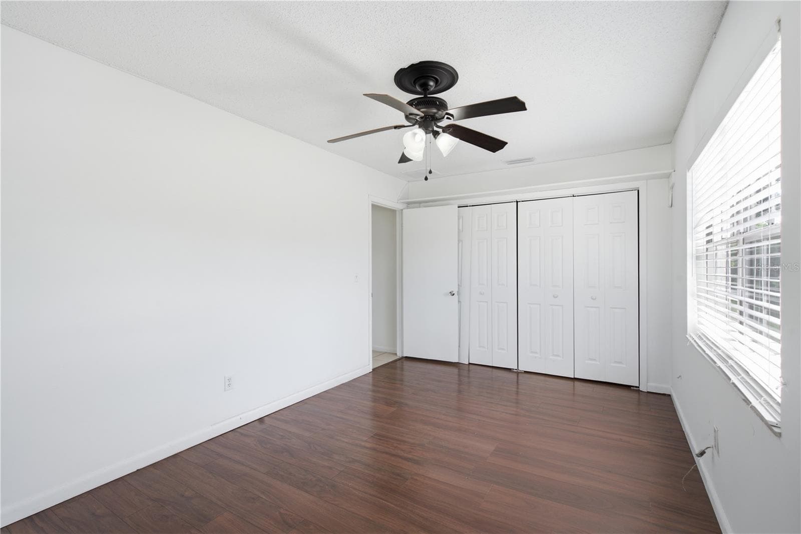 Single Family Residence at 604 ROYAL CREST DR, BRANDON, photo 36 of 55