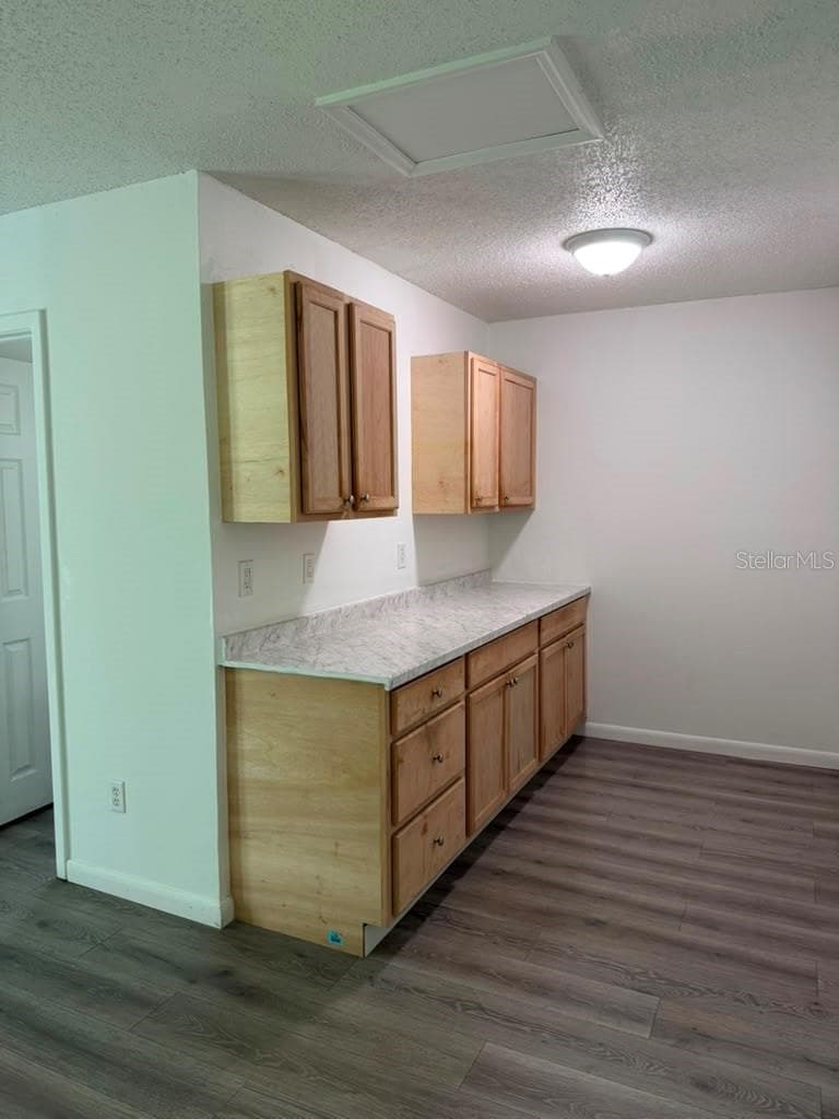 Single Family Residence at 604 ROYAL CREST DR, BRANDON, photo 42 of 55