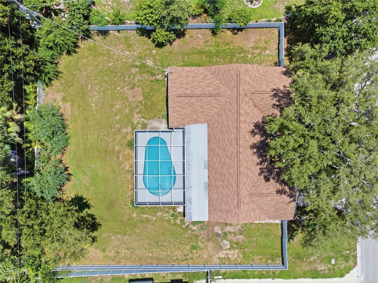 Single Family Residence at 604 ROYAL CREST DR, BRANDON, photo 51 of 55