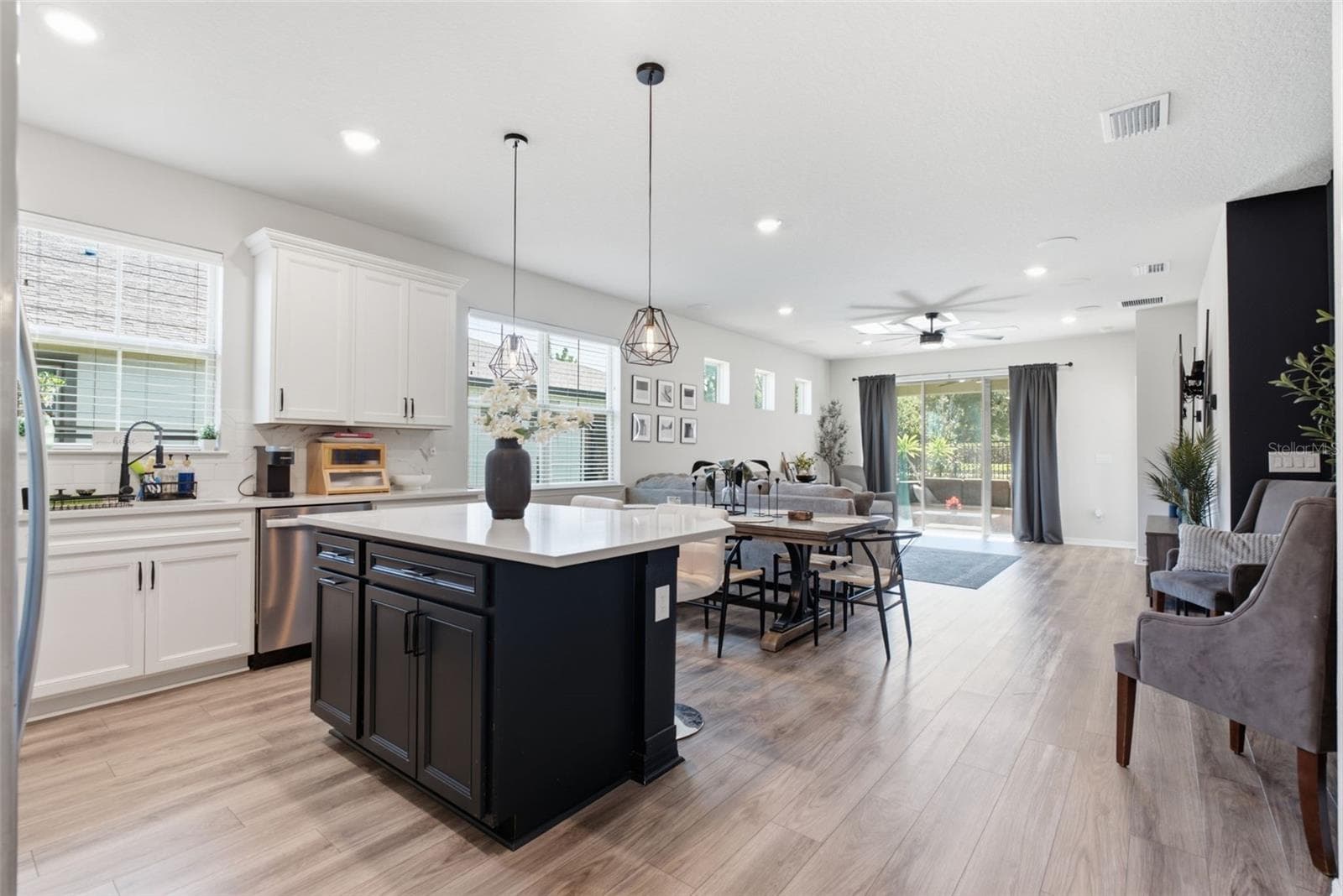 Villa at 6352 MOORING LINE CIR, APOLLO BEACH, photo 14 of 50