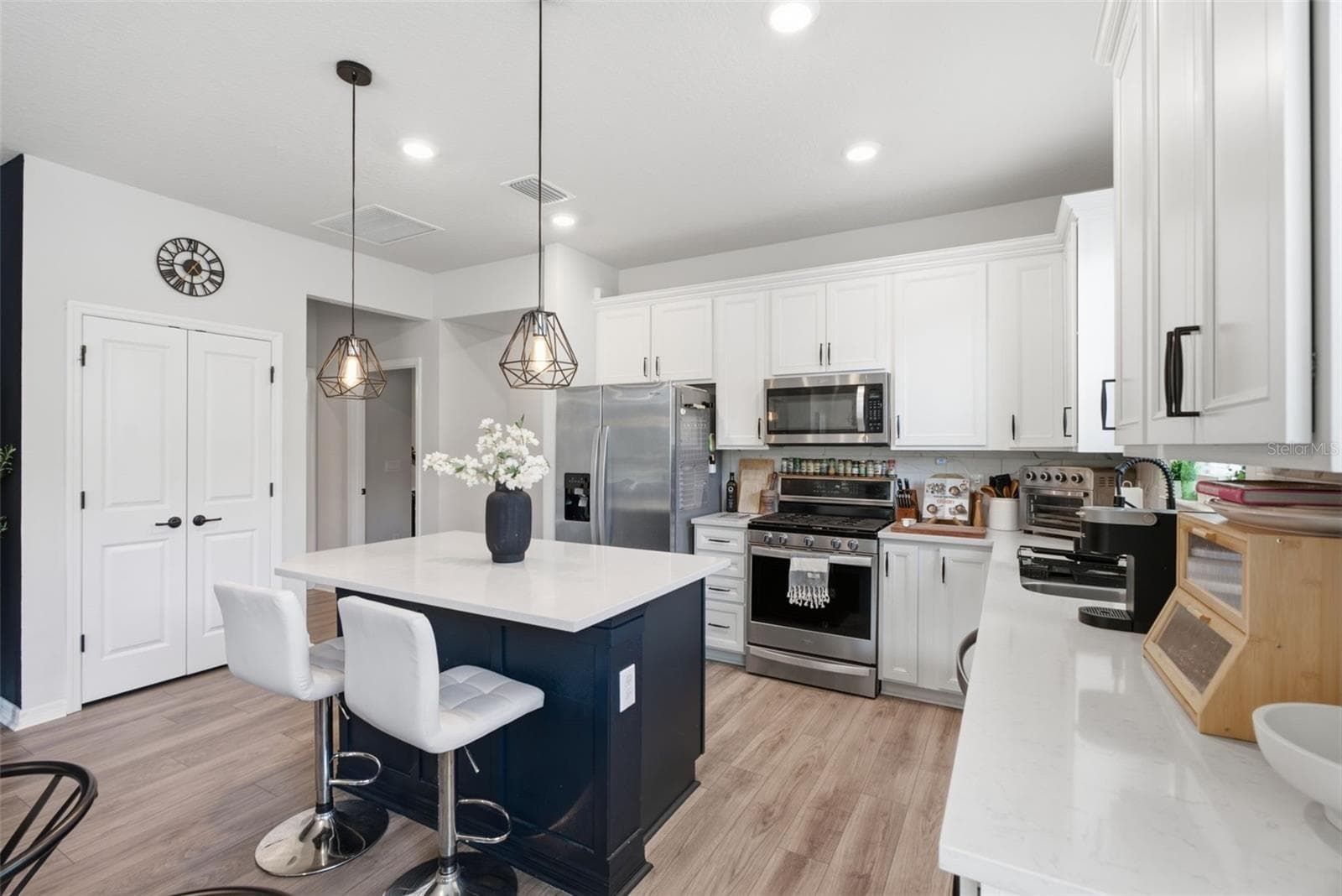 Villa at 6352 MOORING LINE CIR, APOLLO BEACH, photo 18 of 50
