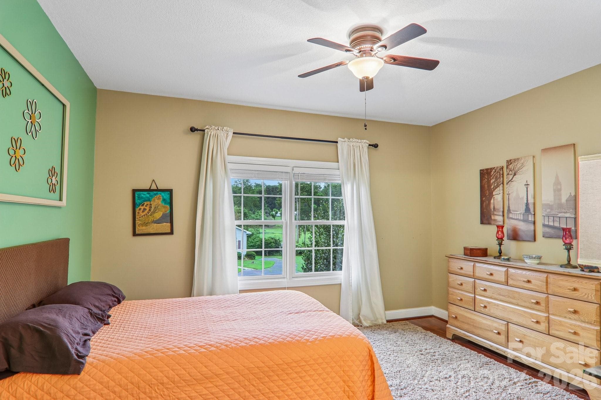 Large window - 3311 Sandy Drive, Hendersonville