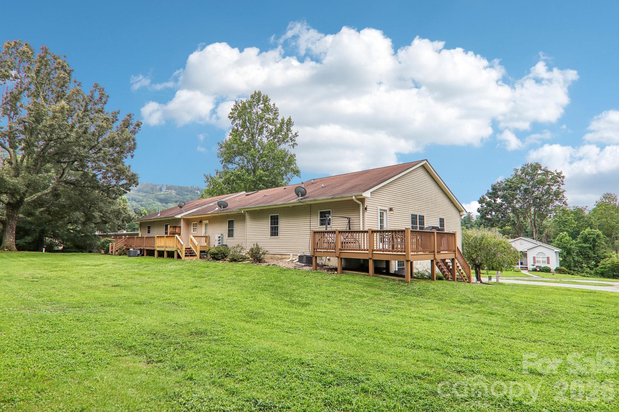Condominium at 3311 Sandy Drive, Hendersonville, photo 34 of 40