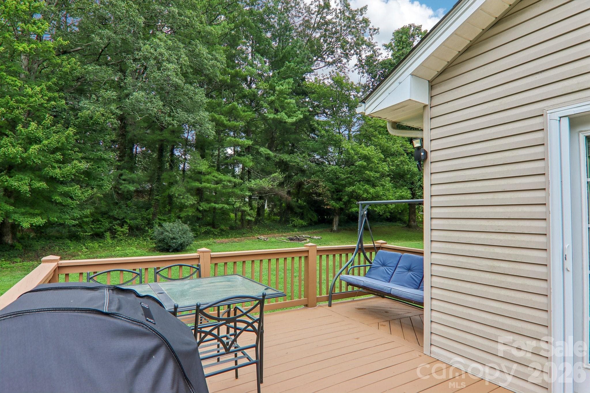 Great deck for entertaining - 3311 Sandy Drive, Hendersonville