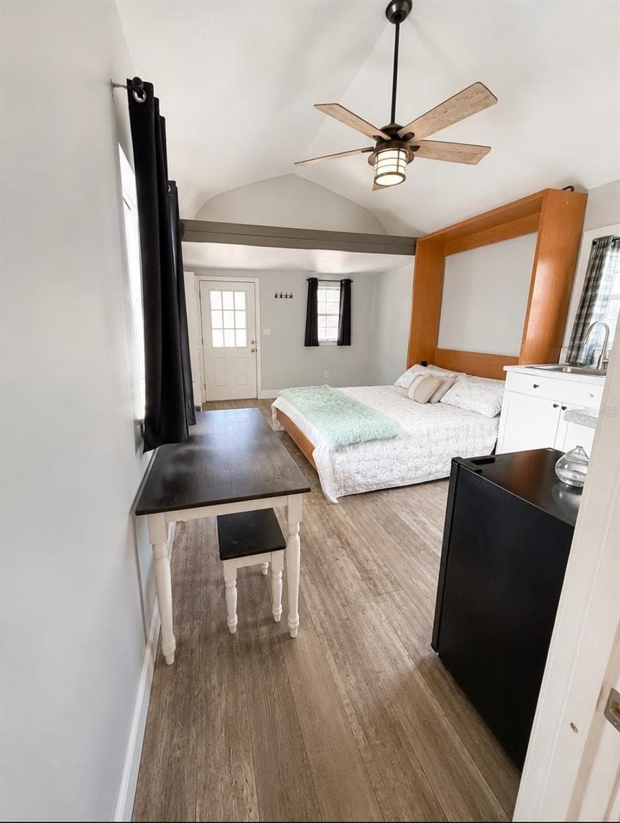 Tiny House with some additional furnishings. - 4280 TURNER RD, MULBERRY