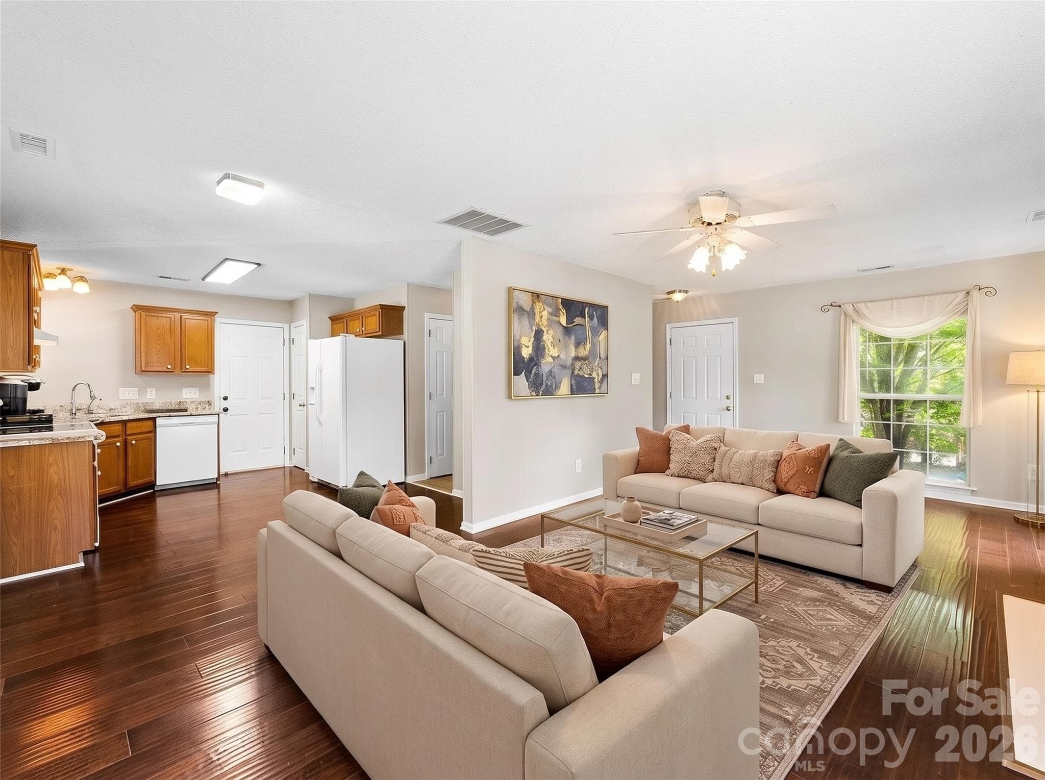 Single Family Residence at 15027 Ashlight Drive, Charlotte, photo 7 of 43