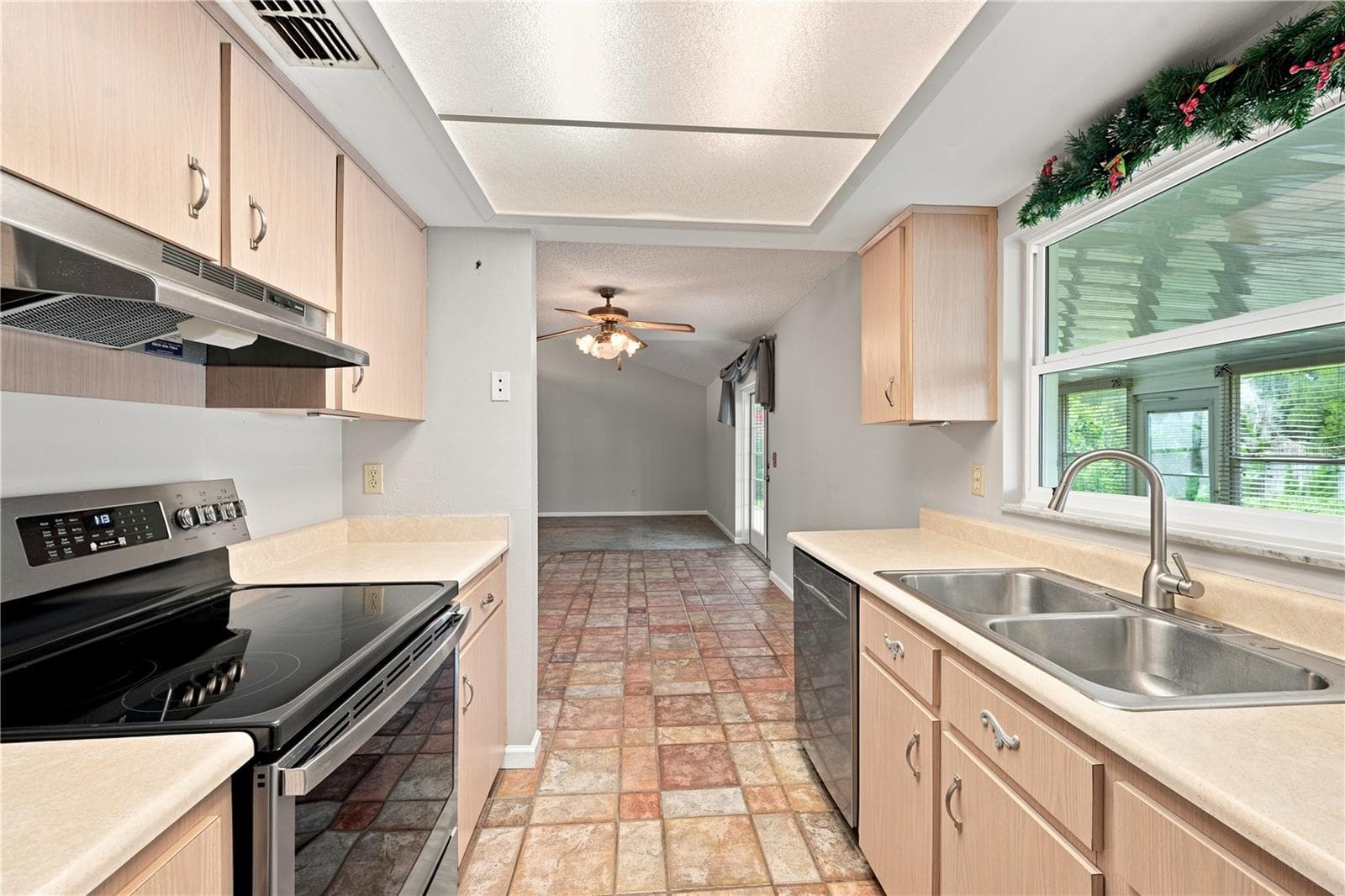 Single Family Residence at 7316 HIGHLAND GROVE DR, LAKELAND, photo 56 of 56