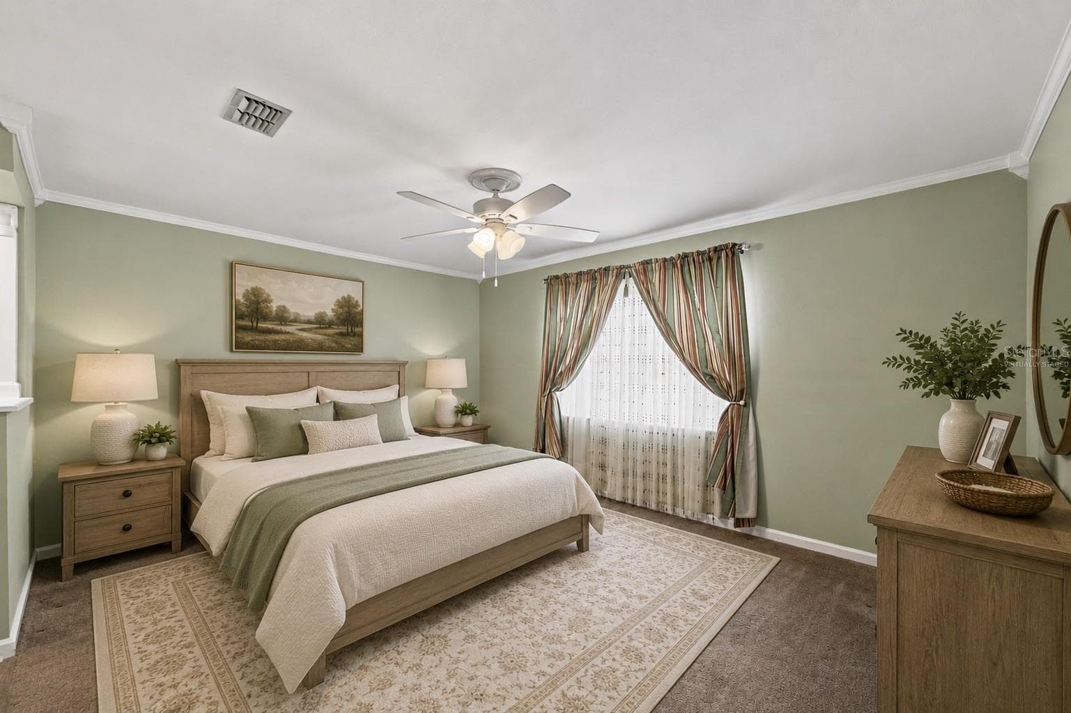 Virtually Staged - Primary Bedroom with en-suite. Located downstairs. - 7316 HIGHLAND GROVE DR, LAKELAND