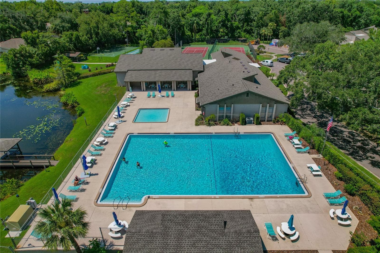 Community Pool - 805 WESTWIND LN, FERN PARK