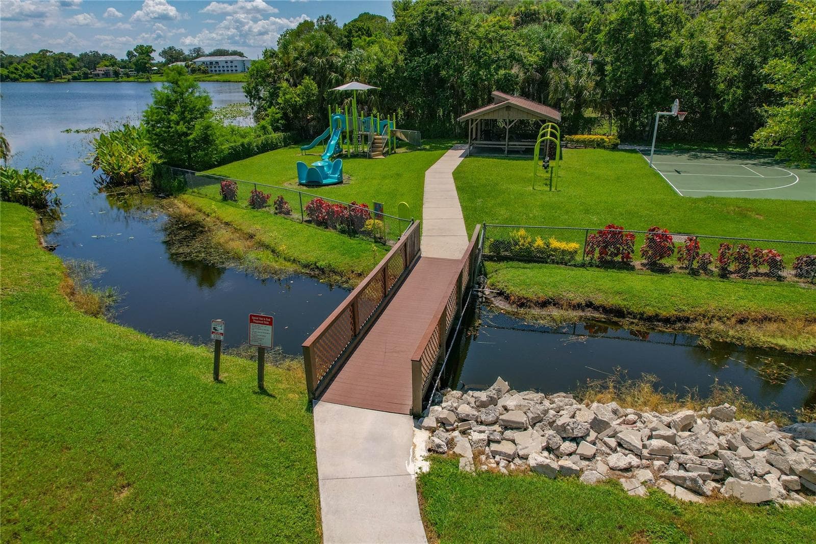 Bridge to Basketball / Play Ground - 805 WESTWIND LN, FERN PARK